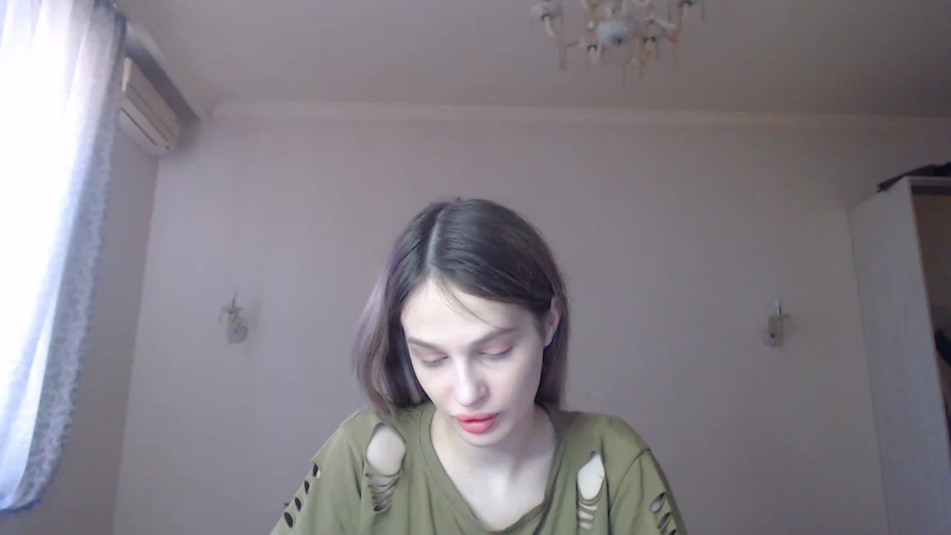 Gallery image thumbnail from Lola_vi's myfreecams stream on, 03/05/2023, 11:35 image 17 of 20