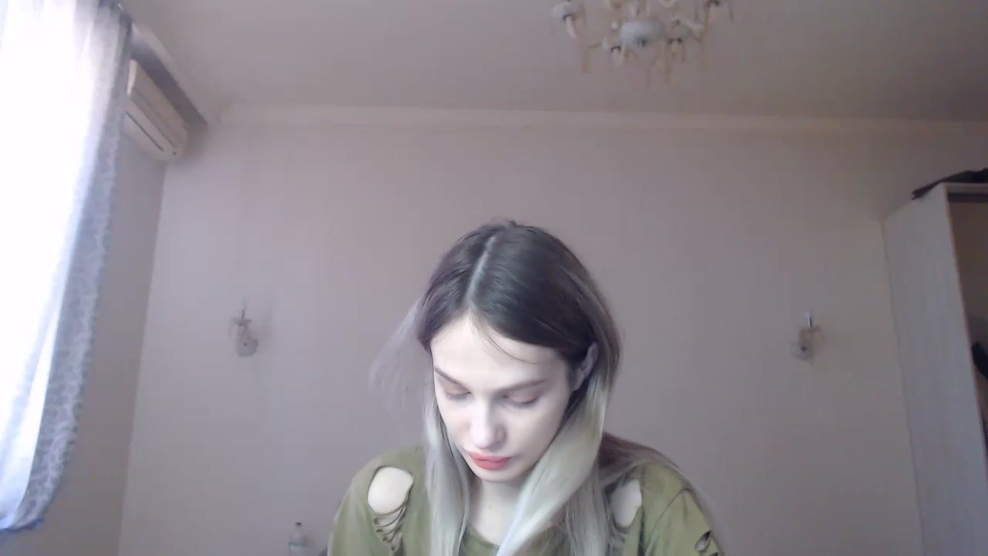 Gallery image thumbnail from Lola_vi's myfreecams stream on, 03/05/2023, 11:35 image 8 of 20