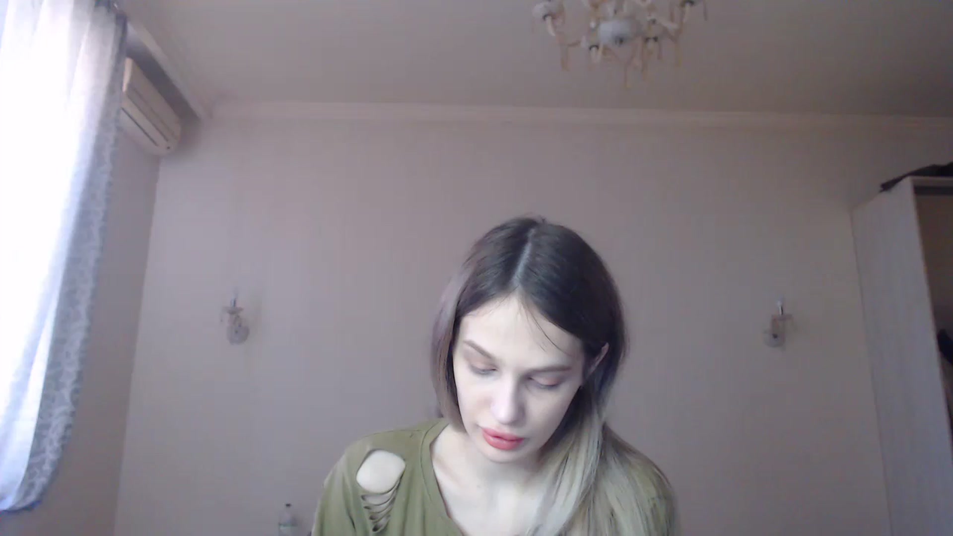 Gallery image thumbnail from Lola_vi's myfreecams stream on, 03/05/2023, 11:35 image 6 of 20