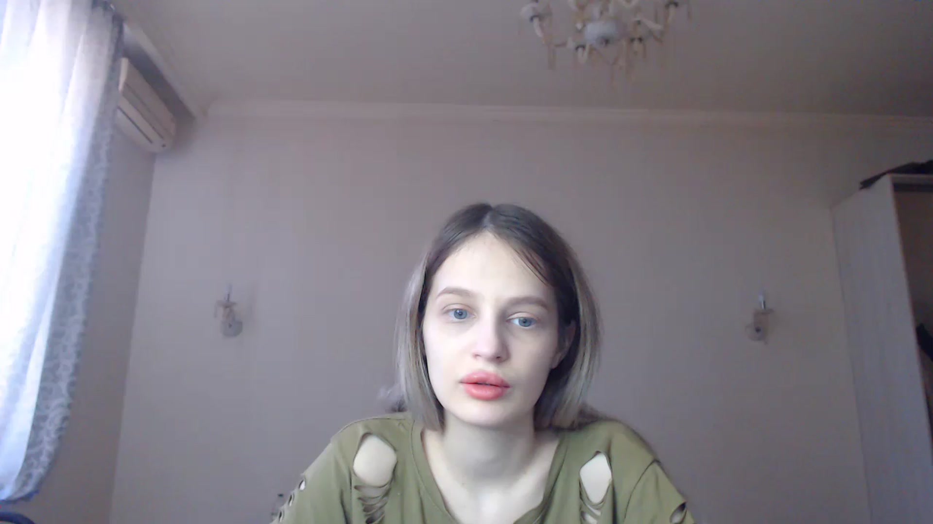 Gallery image thumbnail from Lola_vi's myfreecams stream on, 03/05/2023, 11:59 image 6 of 20