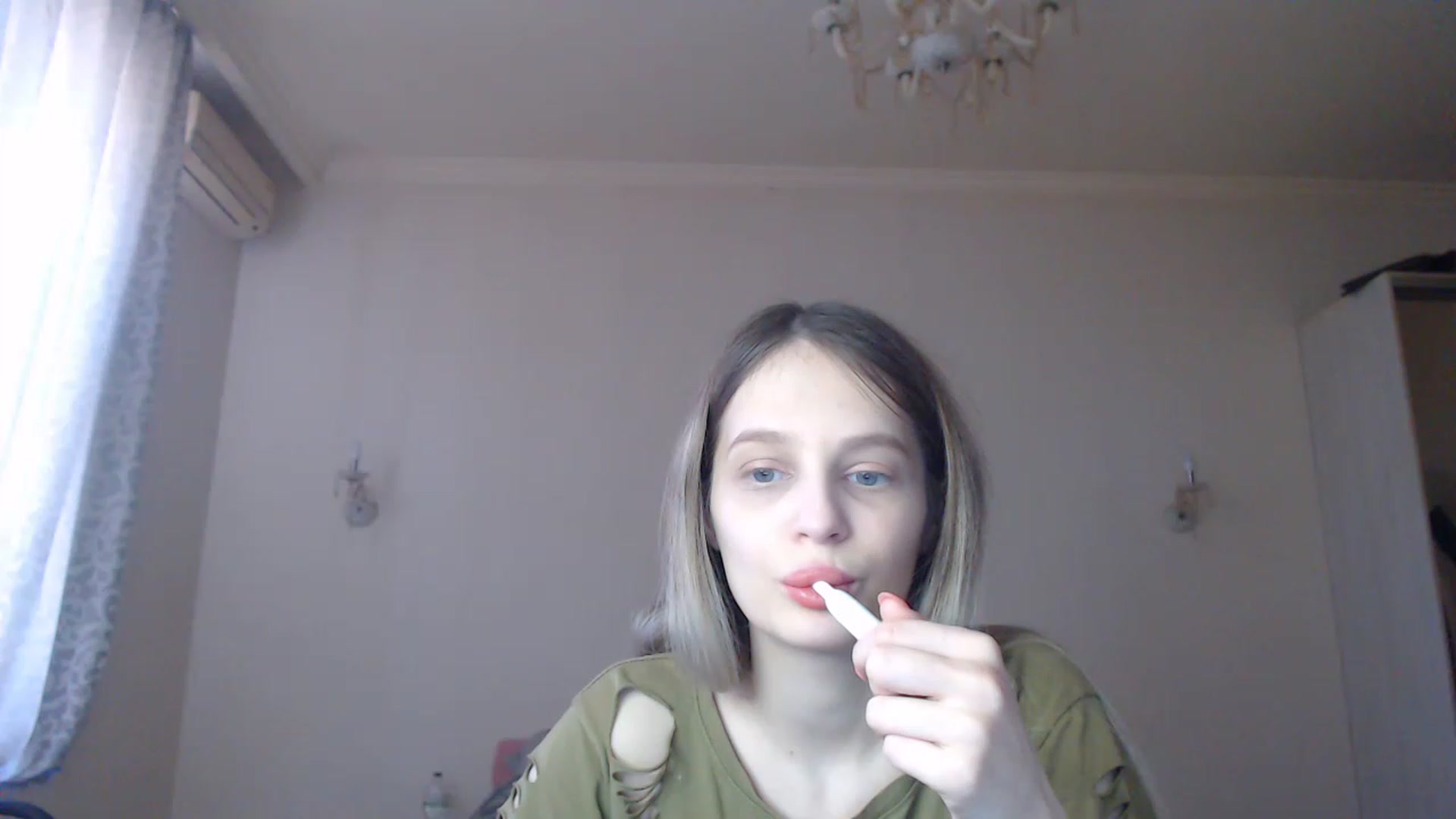 Gallery image thumbnail from Lola_vi's myfreecams stream on, 03/05/2023, 11:59 image 19 of 20