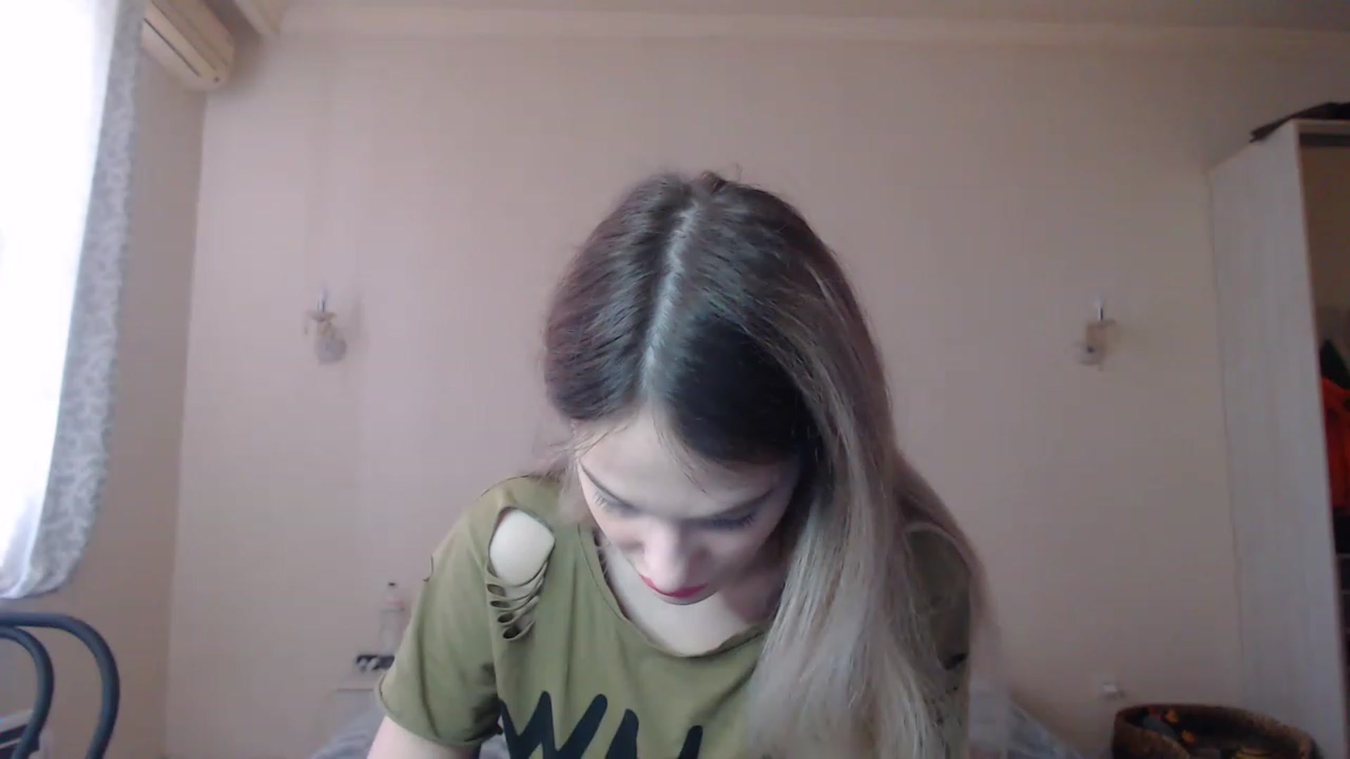 Gallery image thumbnail from Lola_vi's myfreecams stream on, 03/07/2023, 11:52 image 7 of 20