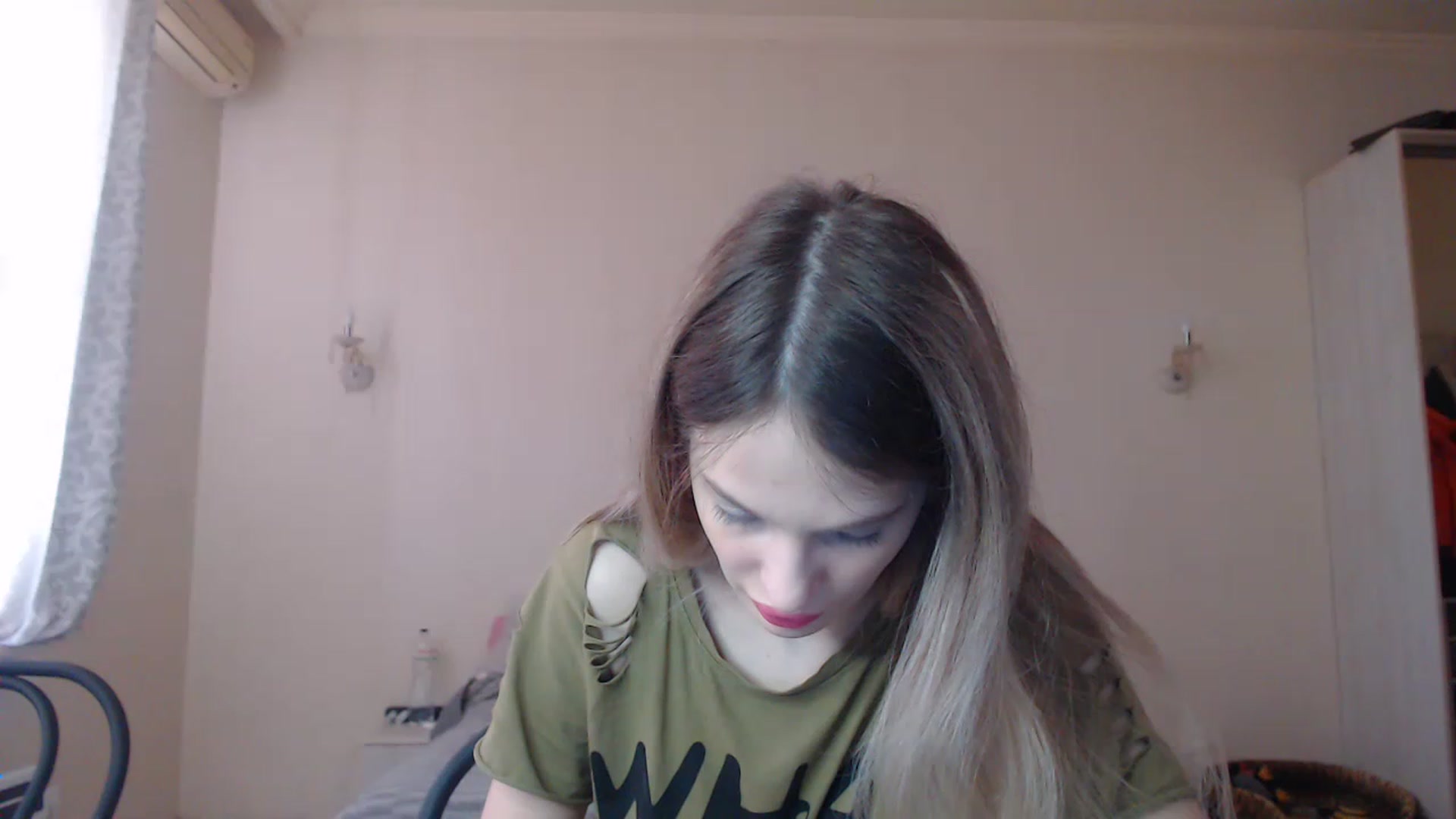 Gallery image thumbnail from Lola_vi's myfreecams stream on, 03/07/2023, 11:52 image 8 of 20