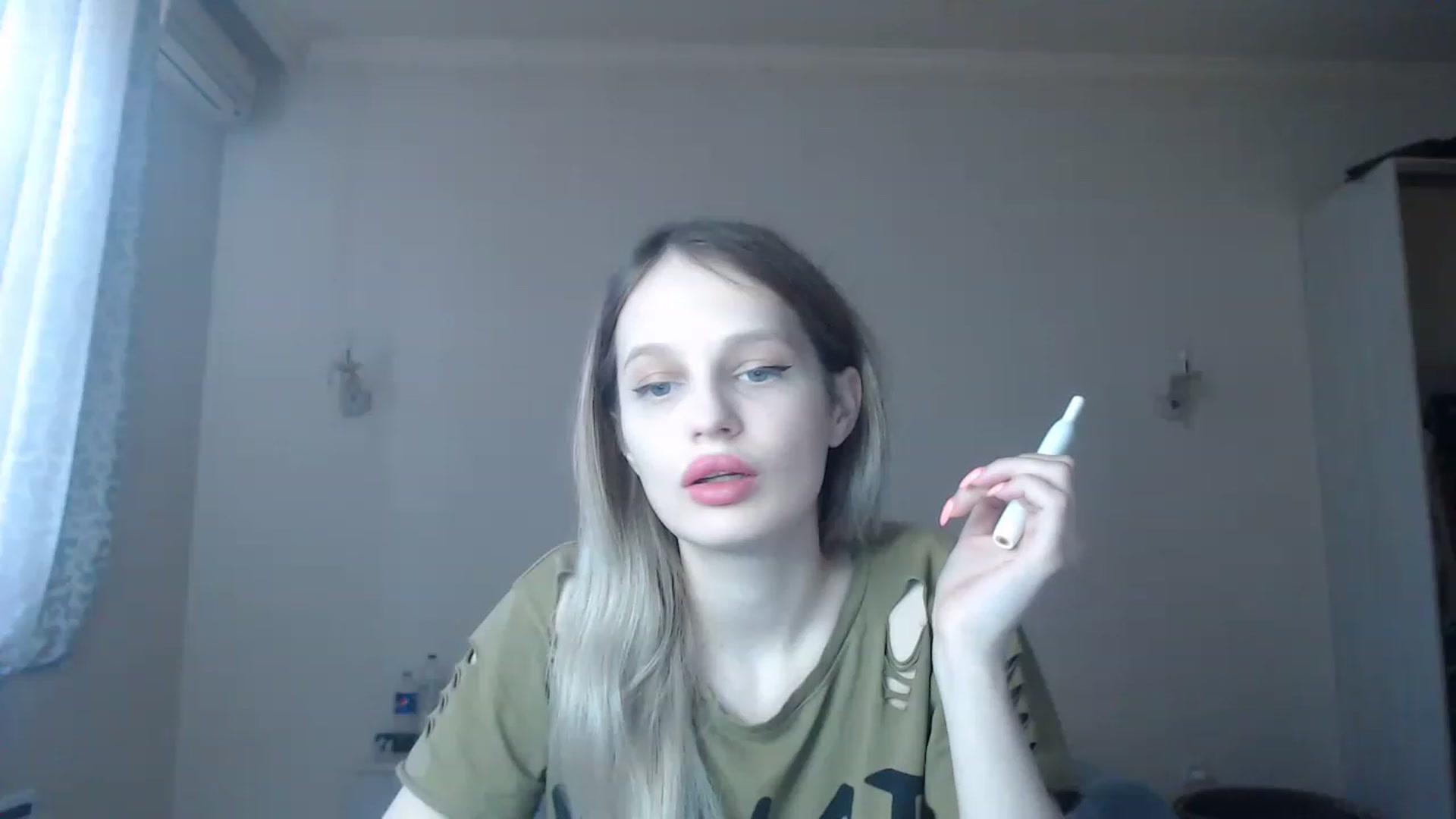 Gallery image thumbnail from Lola_vi's myfreecams stream on, 03/09/2023, 13:10 image 17 of 20