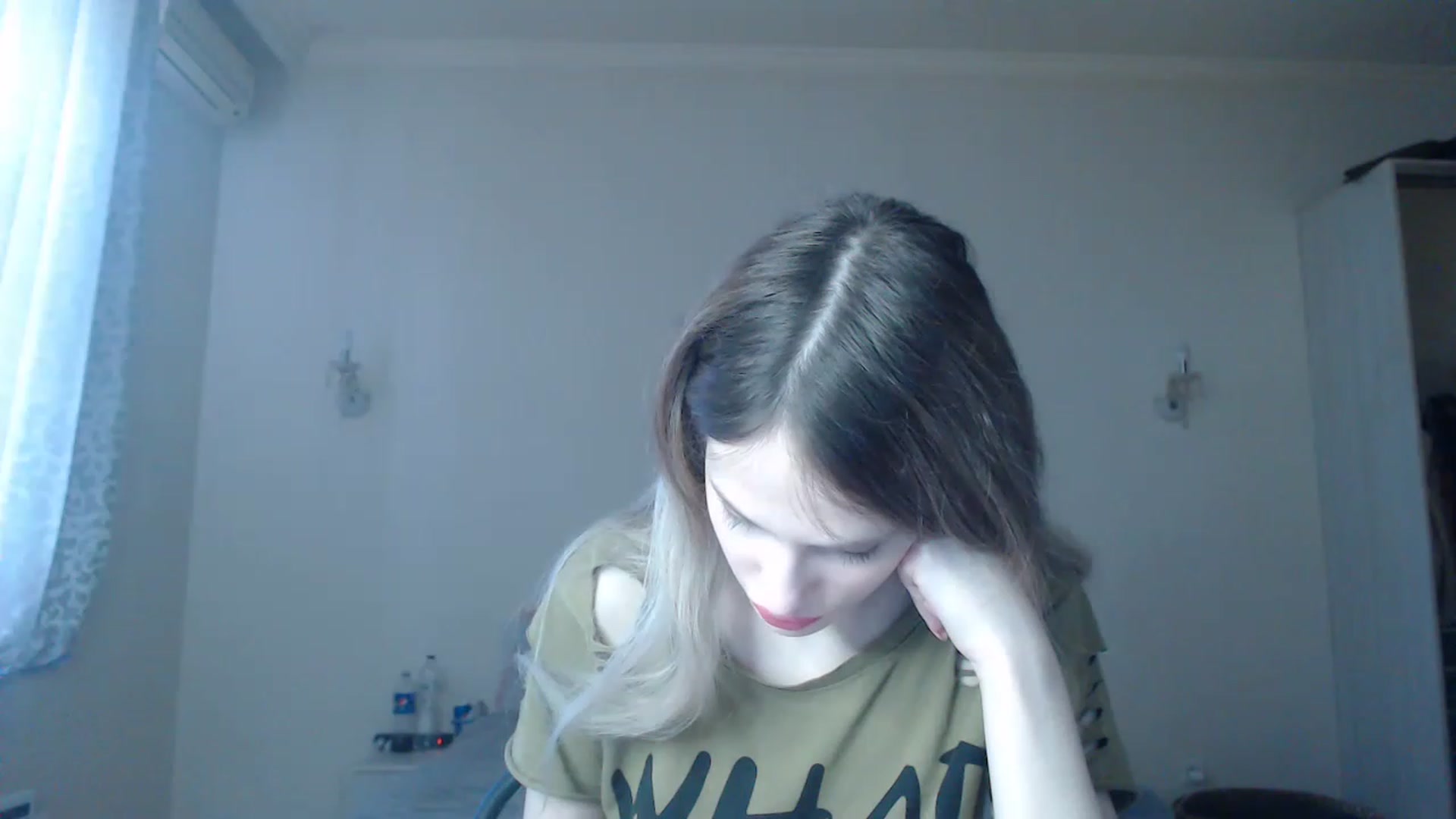 Gallery image thumbnail from Lola_vi's myfreecams stream on, 03/09/2023, 13:10 image 9 of 20