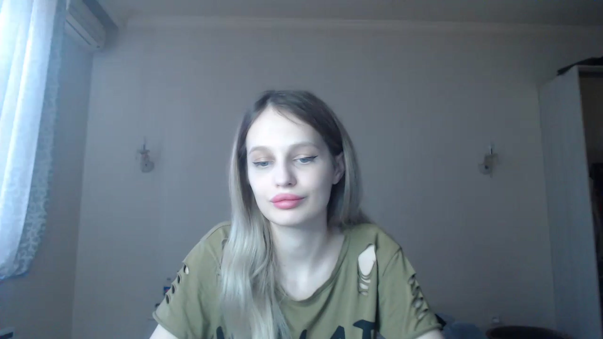 Gallery image thumbnail from Lola_vi's myfreecams stream on, 03/09/2023, 13:10 image 19 of 20