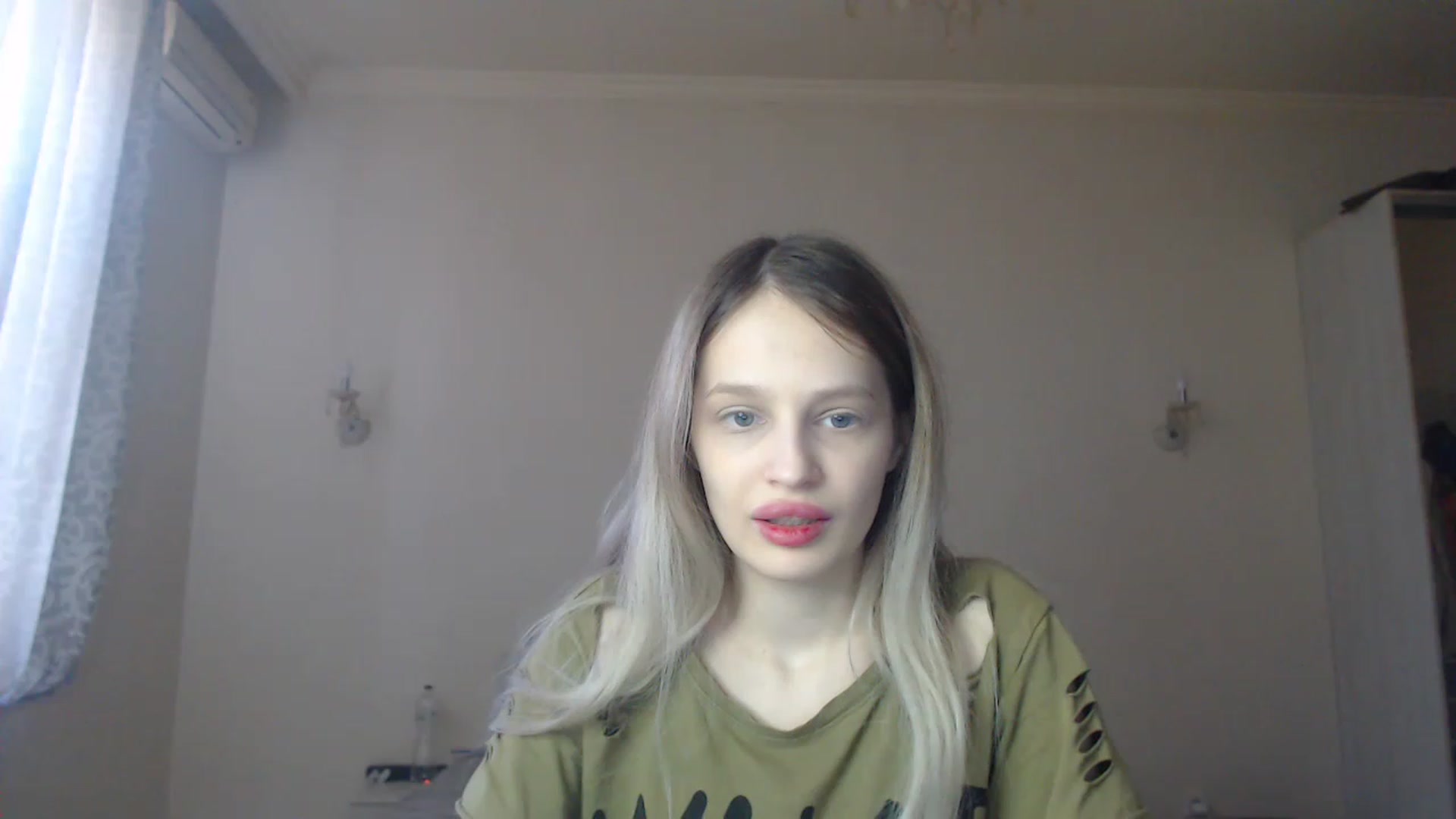 Gallery image thumbnail from Lola_vi's myfreecams stream on, 03/10/2023, 12:47 image 7 of 20