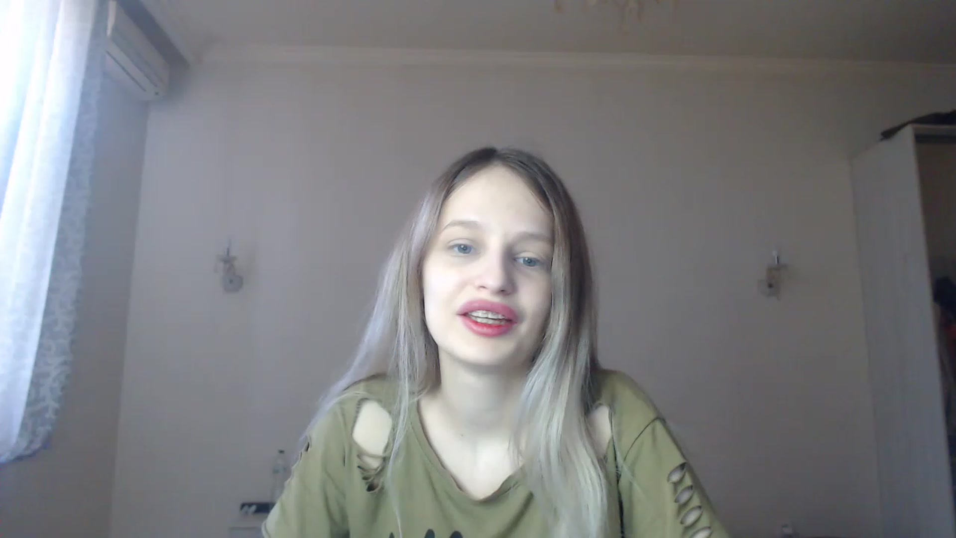 Gallery image thumbnail from Lola_vi's myfreecams stream on, 03/10/2023, 12:47 image 5 of 20