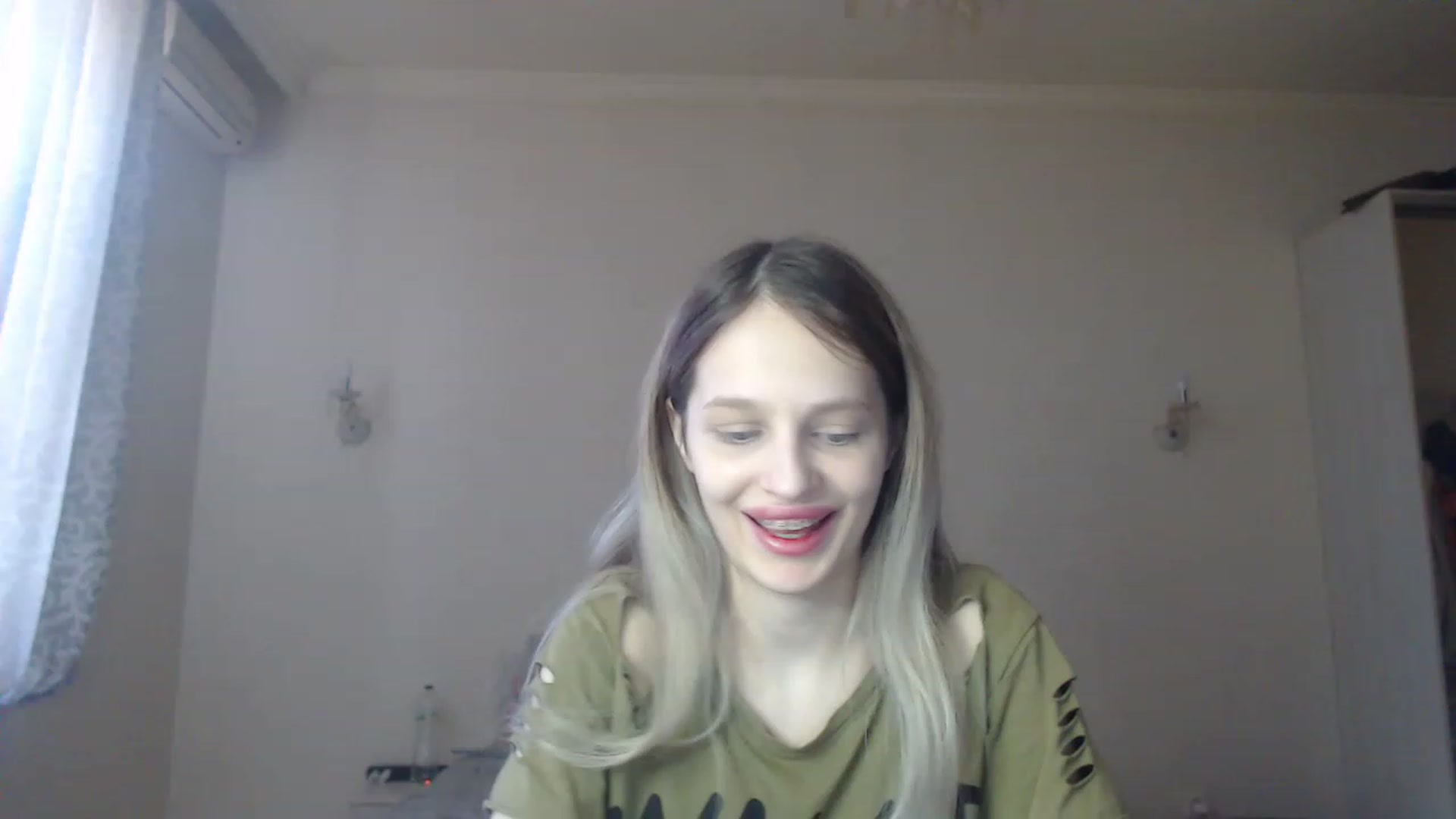 Gallery image thumbnail from Lola_vi's myfreecams stream on, 03/10/2023, 12:47 image 9 of 20