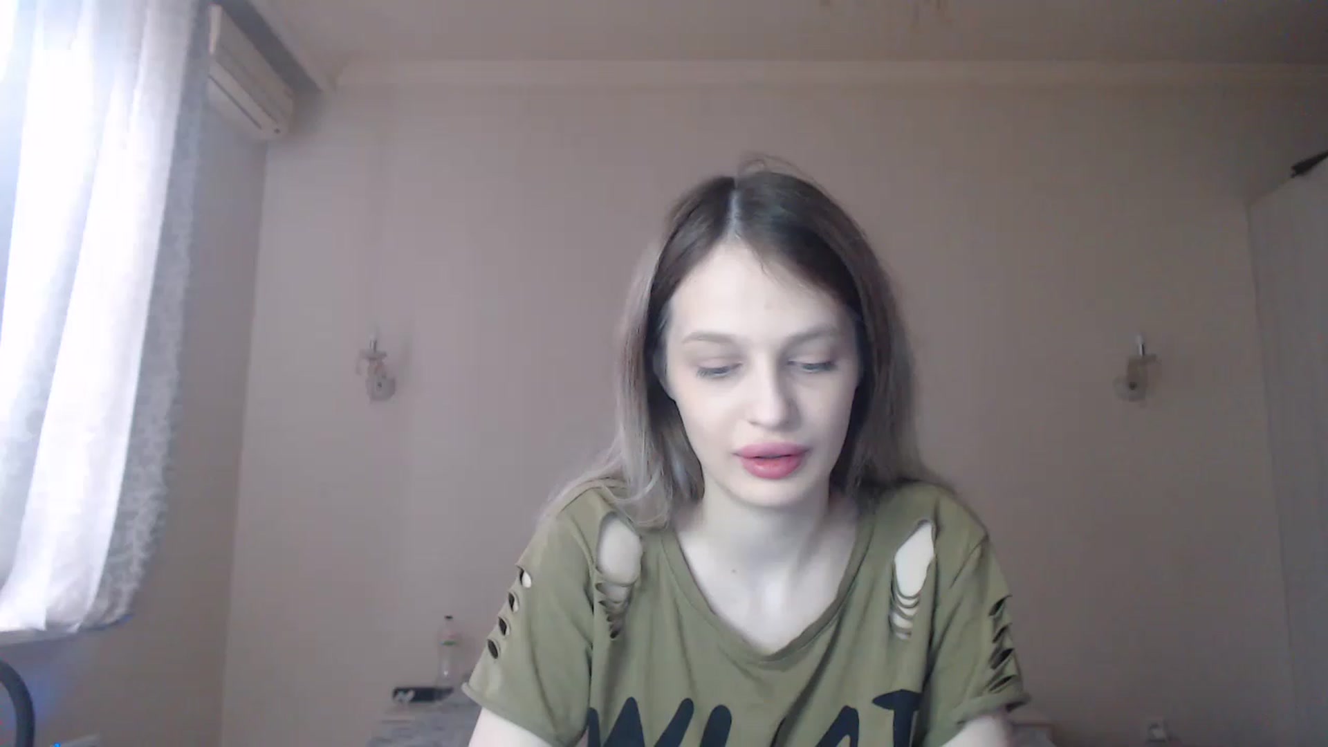 Gallery image thumbnail from Lola_vi's myfreecams stream on, 03/11/2023, 12:05 image 11 of 20