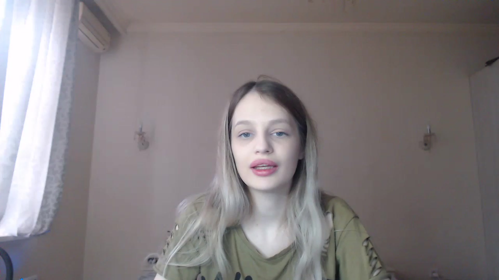 Gallery image thumbnail from Lola_vi's myfreecams stream on, 03/11/2023, 12:05 image 2 of 20