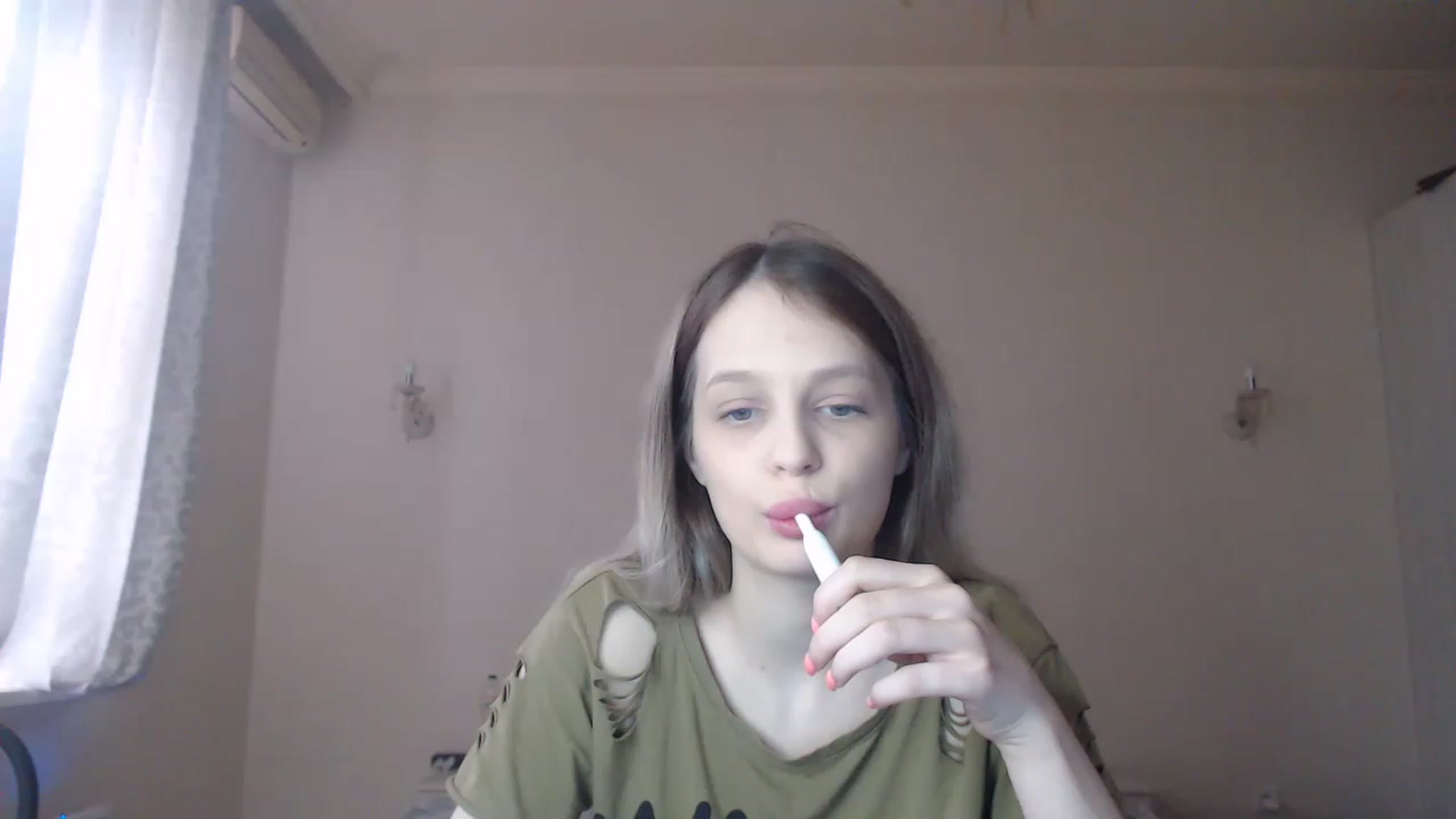 Gallery image thumbnail from Lola_vi's myfreecams stream on, 03/11/2023, 12:05 image 9 of 20