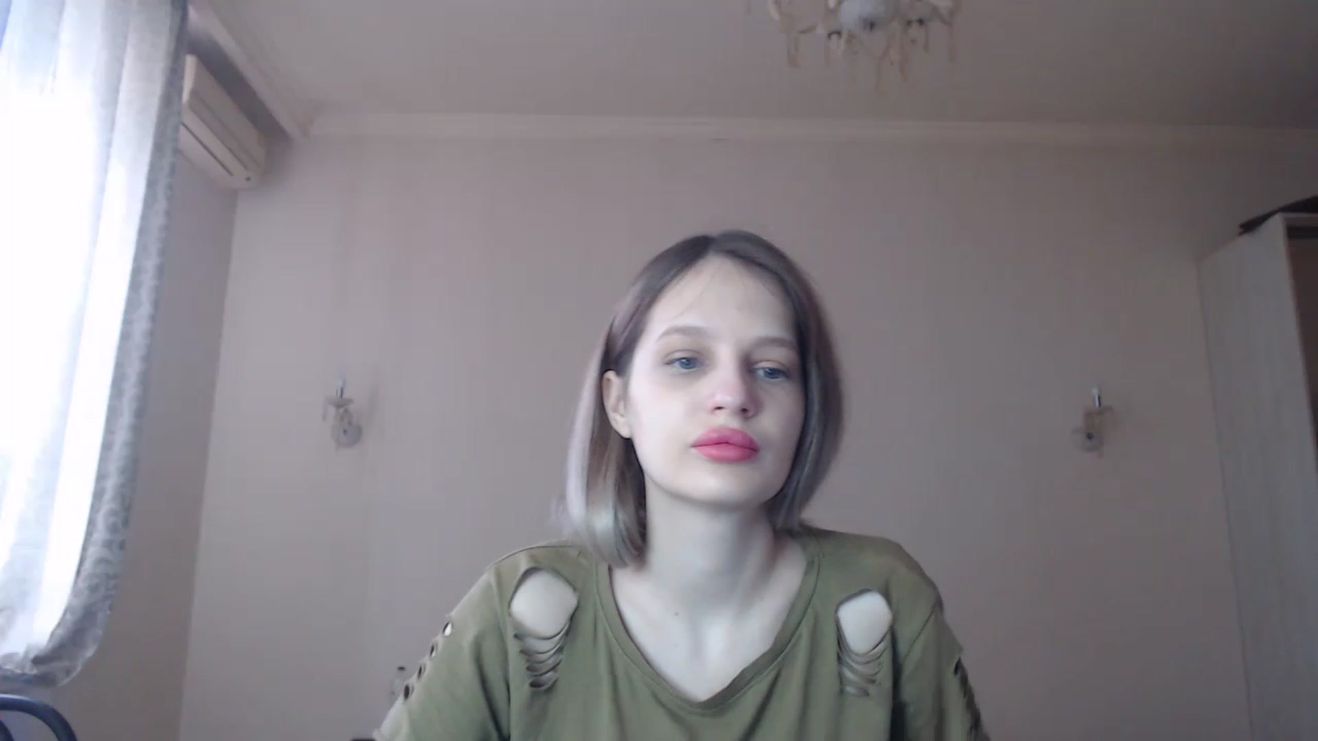 Gallery image thumbnail from Lola_vi's myfreecams stream on, 03/17/2023, 13:01 image 3 of 20