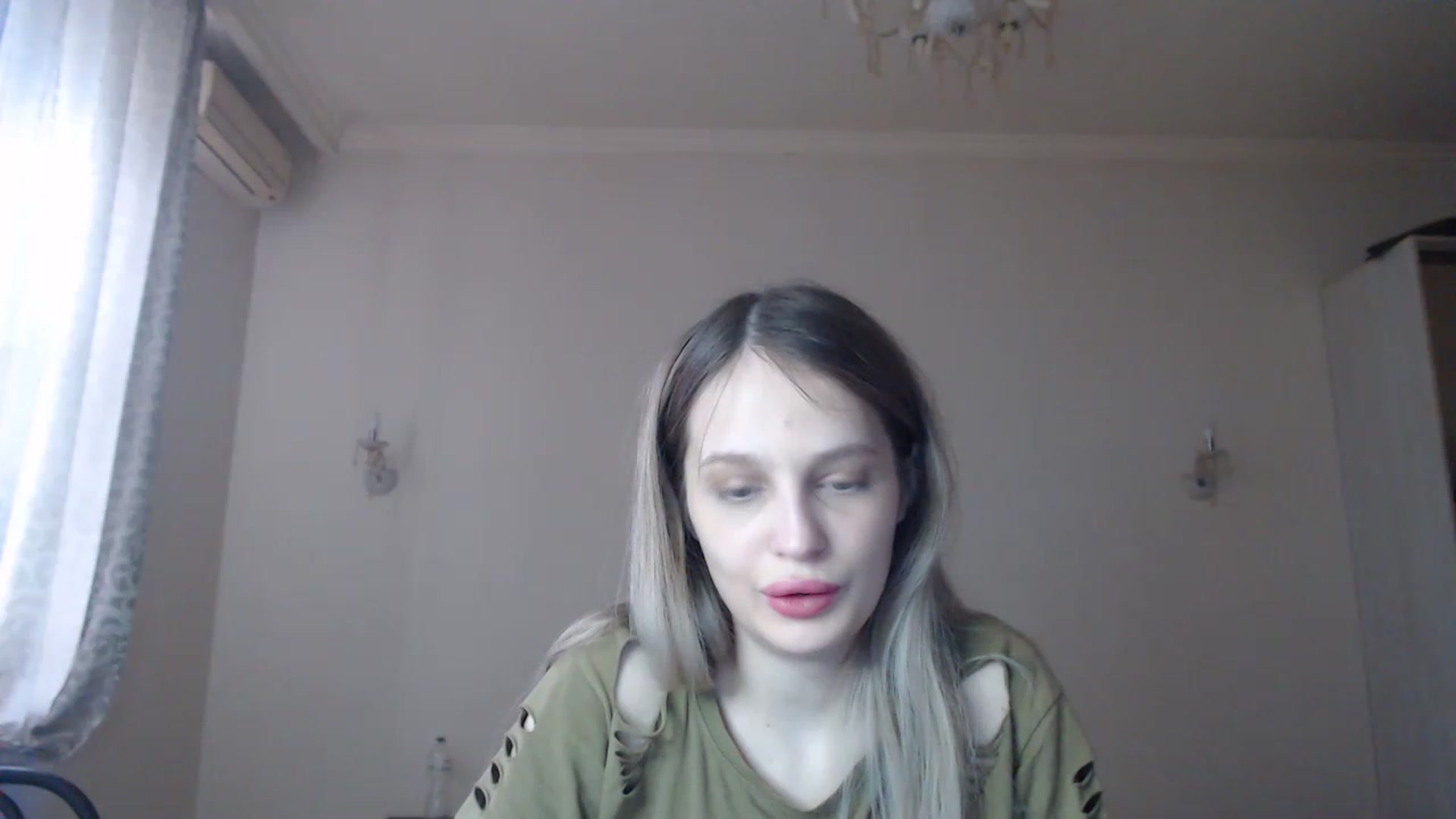 Gallery image thumbnail from Lola_vi's myfreecams stream on, 03/17/2023, 13:01 image 16 of 20