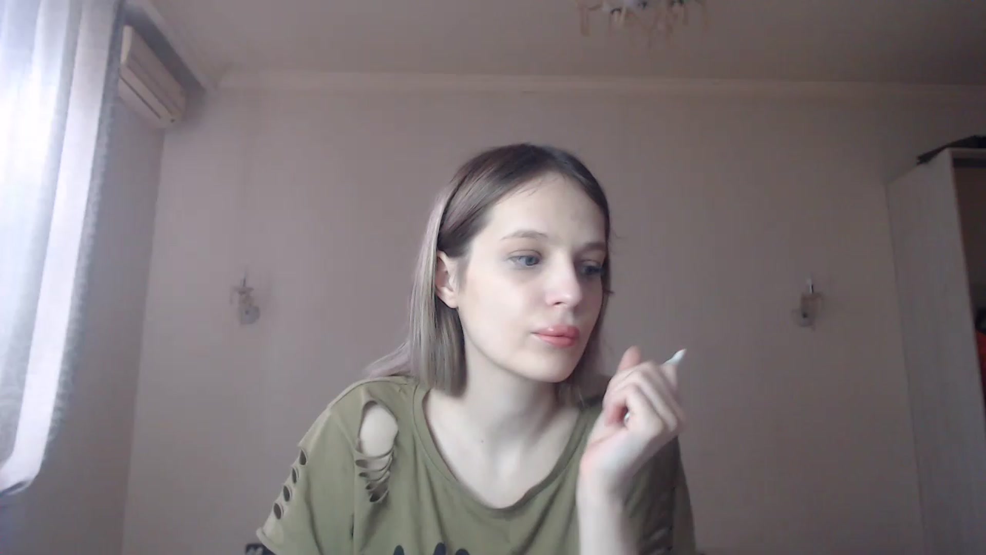 Gallery image thumbnail from Lola_vi's myfreecams stream on, 03/21/2023, 13:05 image 7 of 20