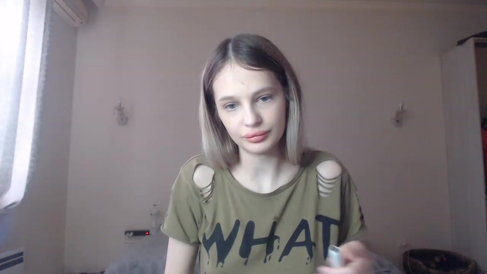 Gallery image thumbnail from Lola_vi's myfreecams stream on, 03/21/2023, 13:05 image 10 of 20