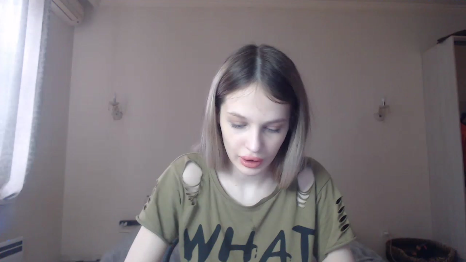 Gallery image thumbnail from Lola_vi's myfreecams stream on, 03/21/2023, 13:05 image 11 of 20