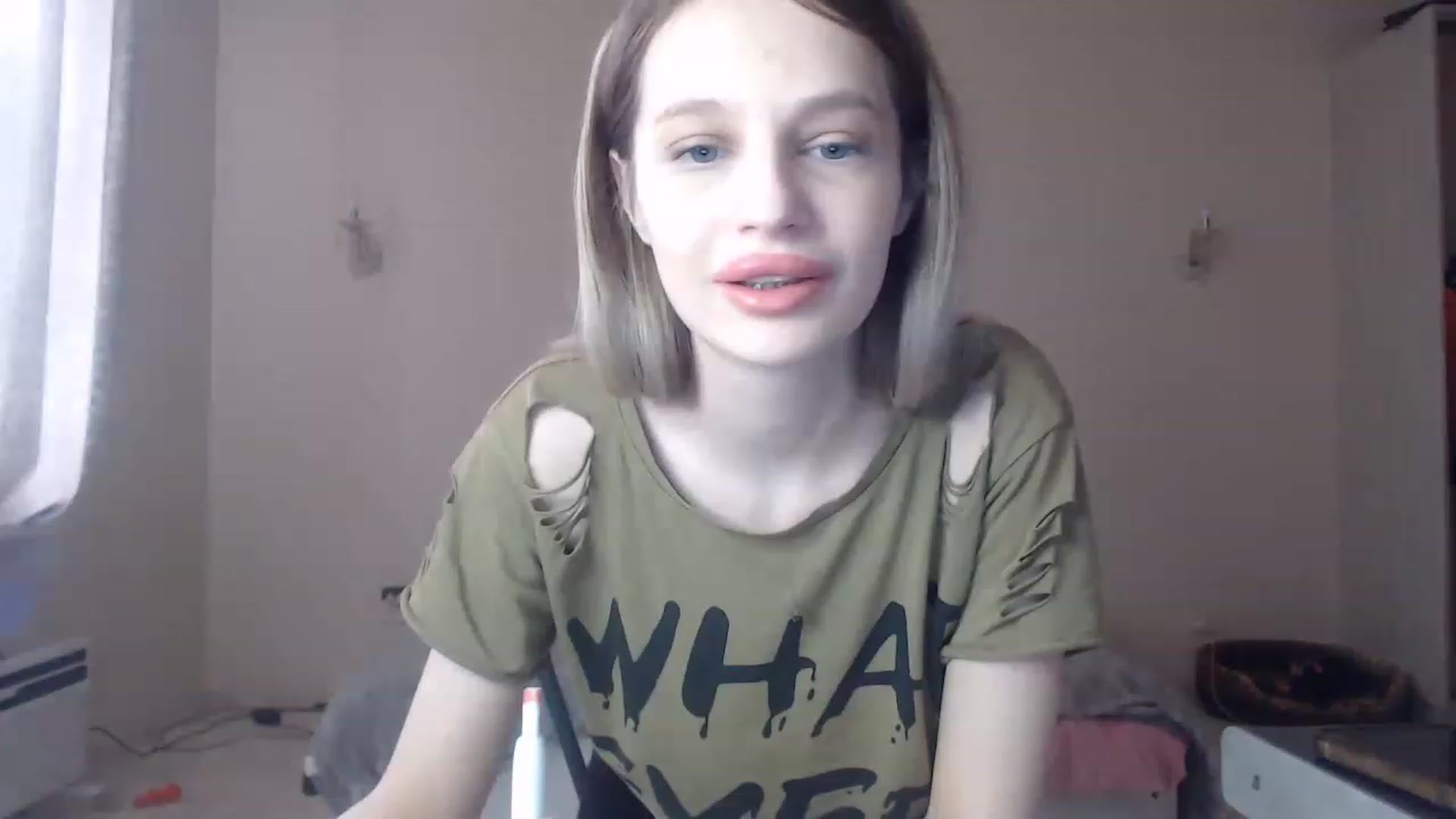 Gallery image thumbnail from Lola_vi's myfreecams stream on, 03/21/2023, 13:05 image 9 of 20