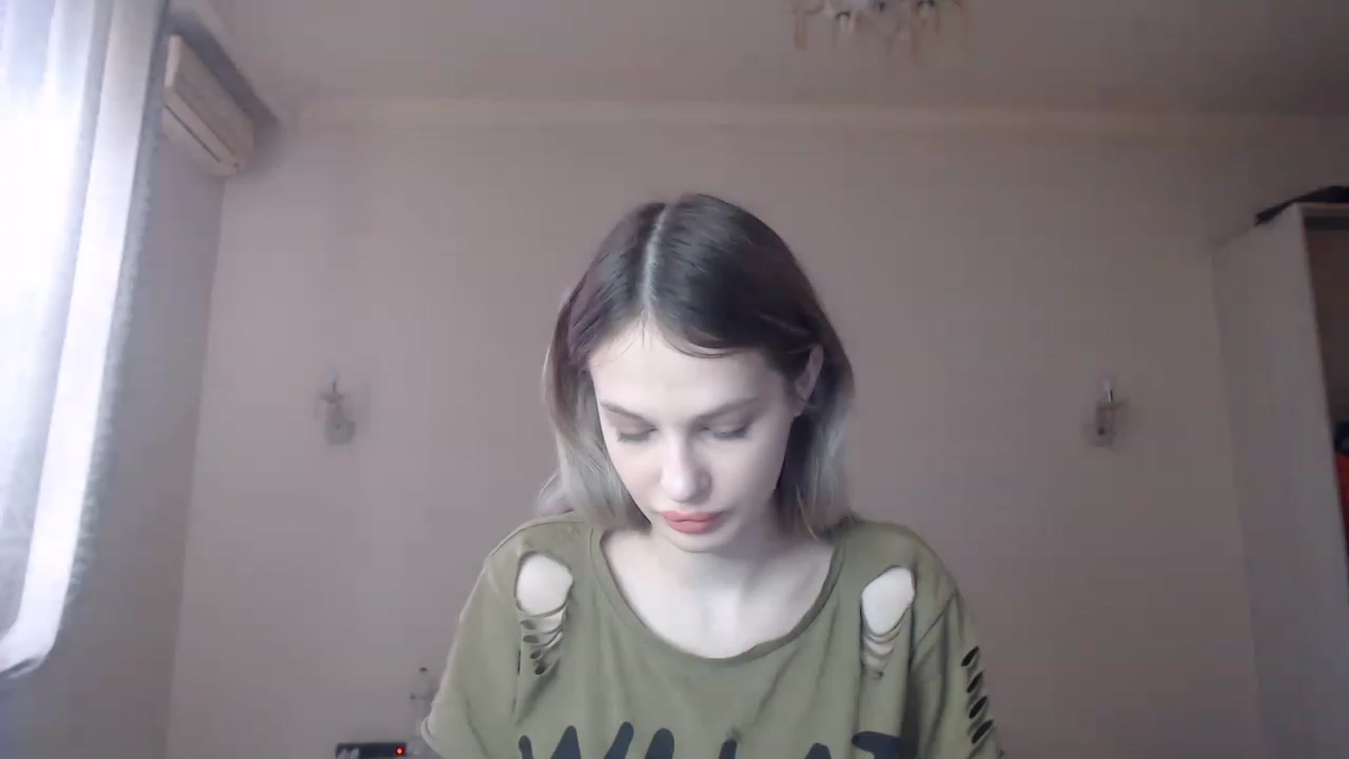 Gallery image thumbnail from Lola_vi's myfreecams stream on, 03/21/2023, 13:05 image 6 of 20
