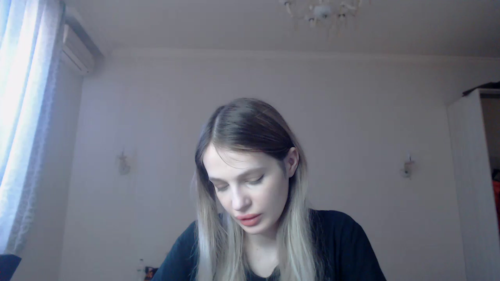 Gallery image thumbnail from Lola_vi's myfreecams stream on, 03/23/2023, 12:29 image 9 of 20