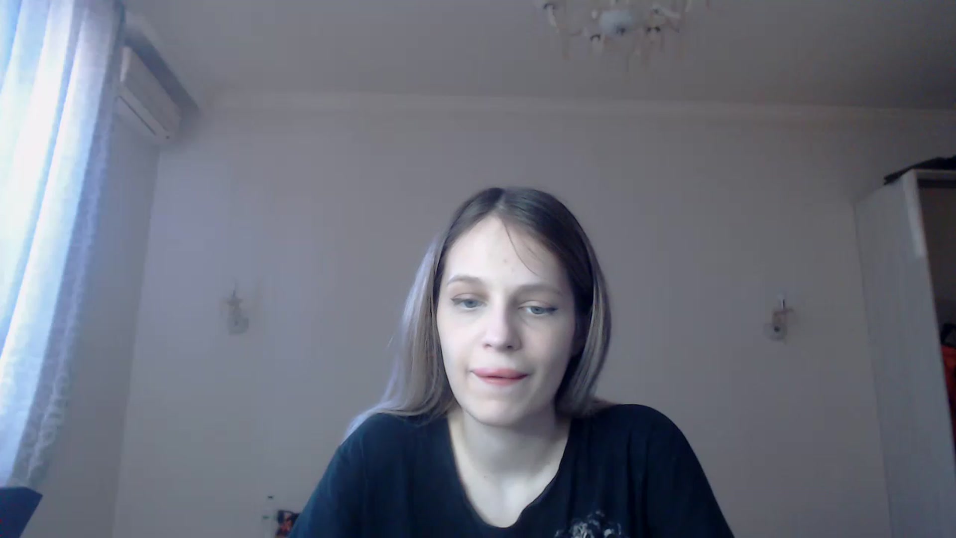 Gallery image thumbnail from Lola_vi's myfreecams stream on, 03/23/2023, 12:29 image 14 of 20