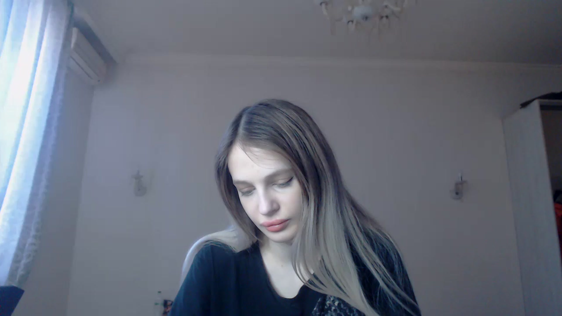 Gallery image thumbnail from Lola_vi's myfreecams stream on, 03/23/2023, 12:29 image 19 of 20