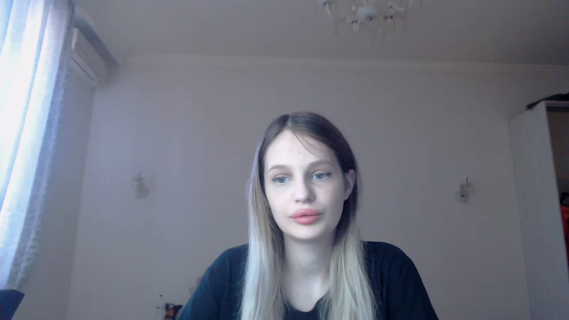 Gallery image thumbnail from Lola_vi's myfreecams stream on, 03/23/2023, 12:29 image 10 of 20