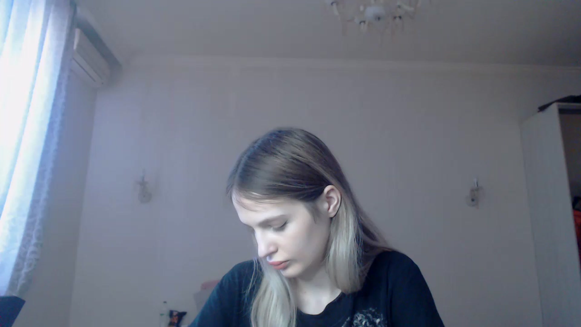 Gallery image thumbnail from Lola_vi's myfreecams stream on, 03/23/2023, 12:53 image 14 of 20