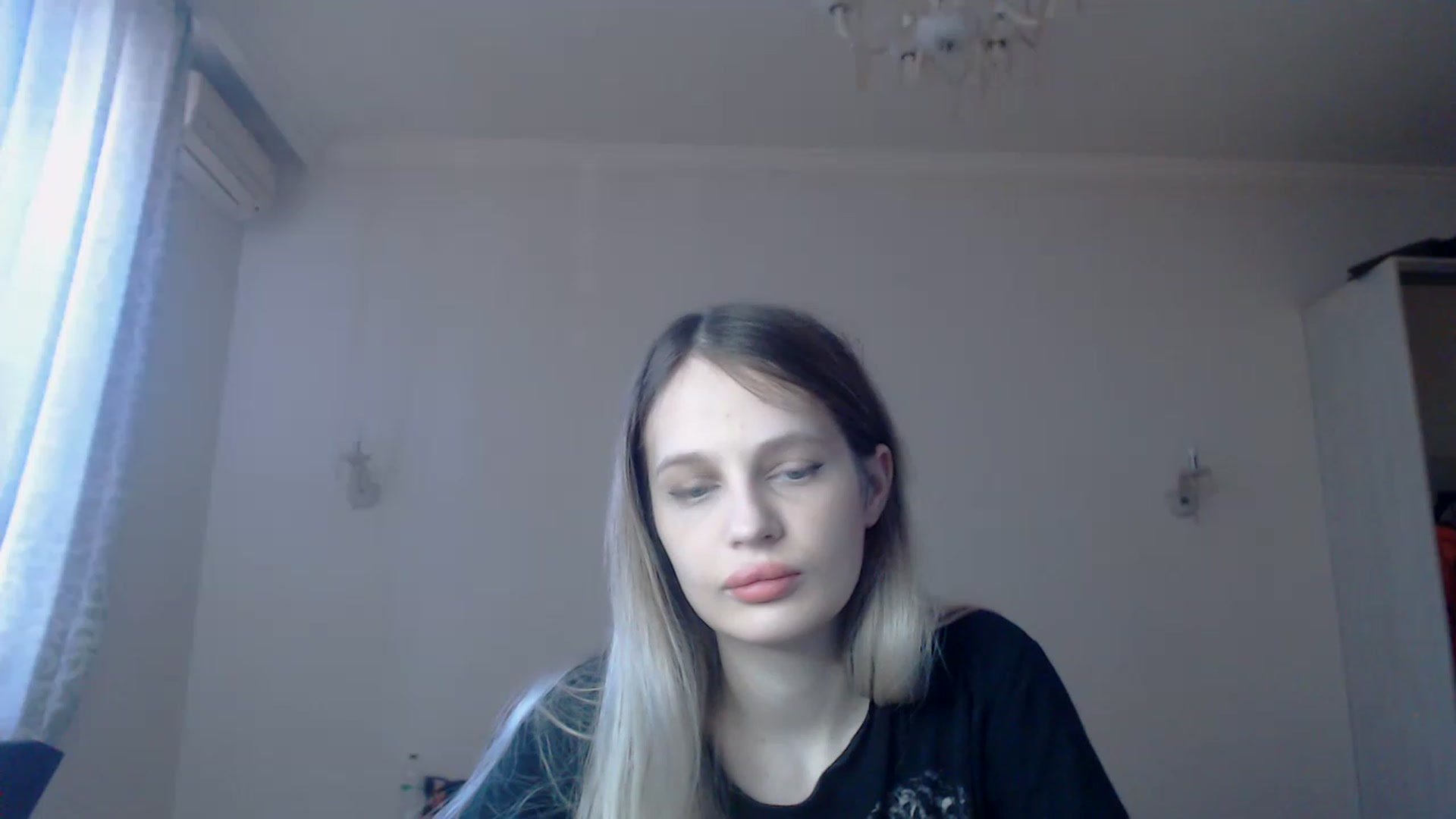 Gallery image thumbnail from Lola_vi's myfreecams stream on, 03/23/2023, 12:53 image 12 of 20