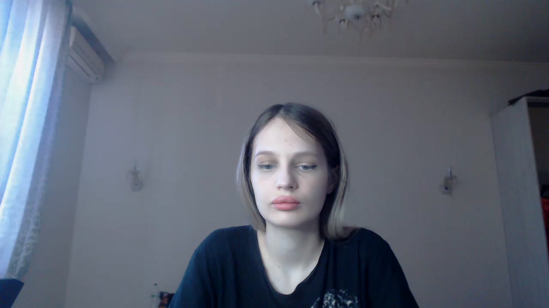 Gallery image thumbnail from Lola_vi's myfreecams stream on, 03/23/2023, 12:53 image 16 of 20