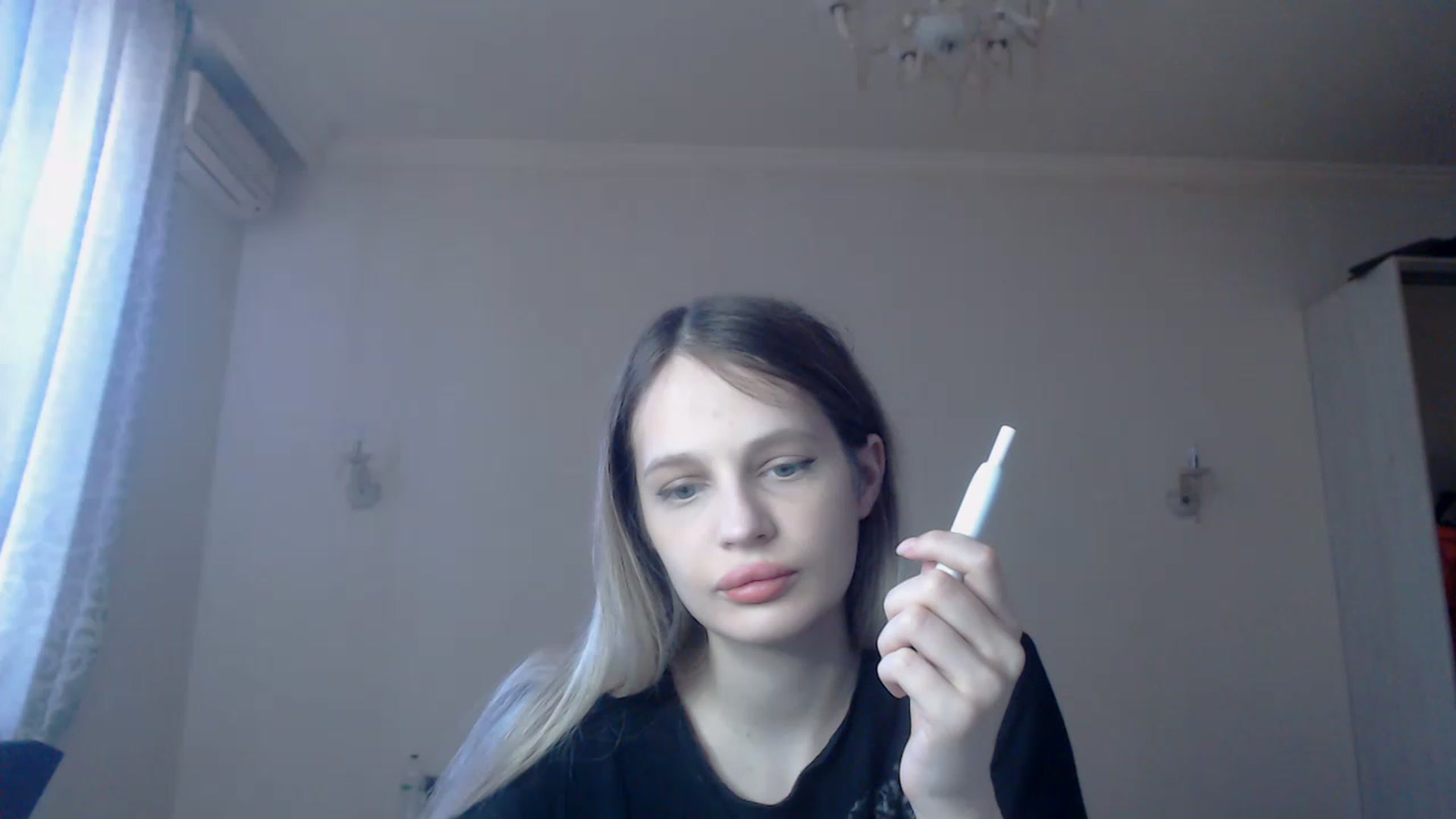 Gallery image thumbnail from Lola_vi's myfreecams stream on, 03/23/2023, 12:53 image 6 of 20