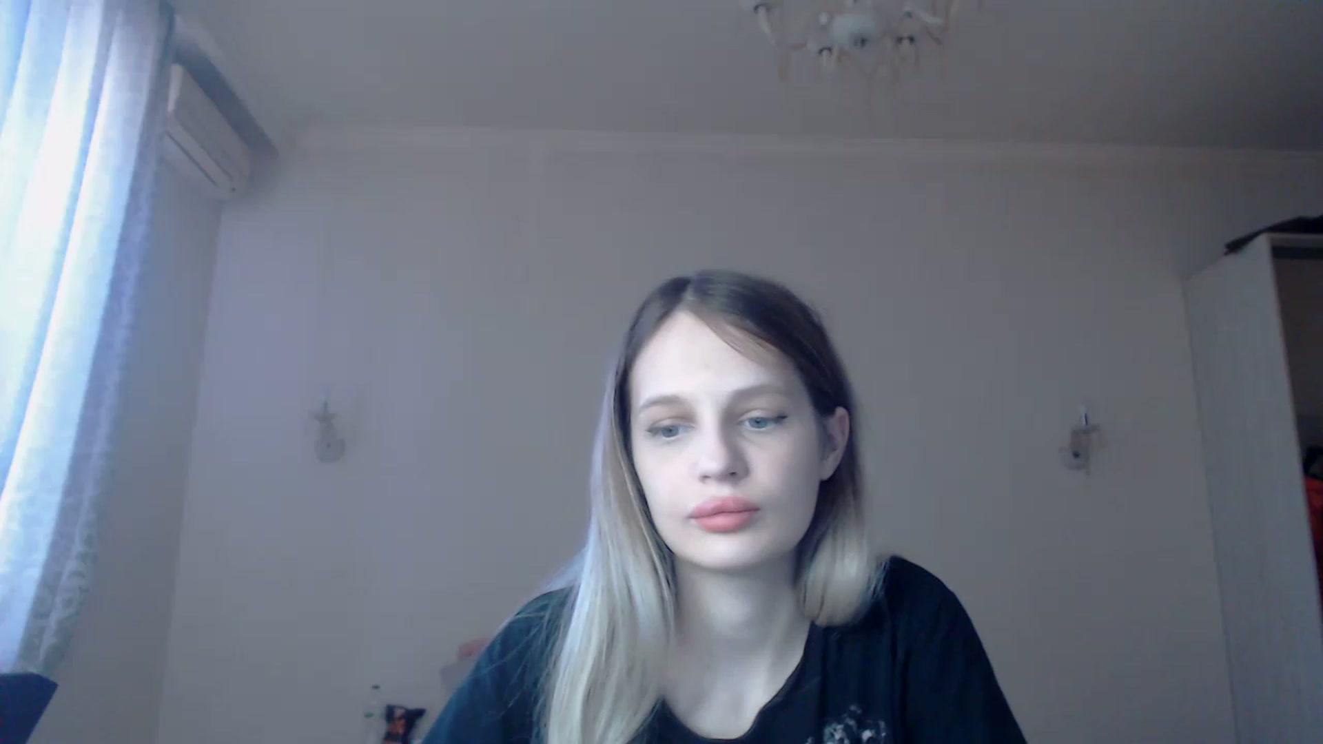 Gallery image thumbnail from Lola_vi's myfreecams stream on, 03/23/2023, 12:53 image 11 of 20