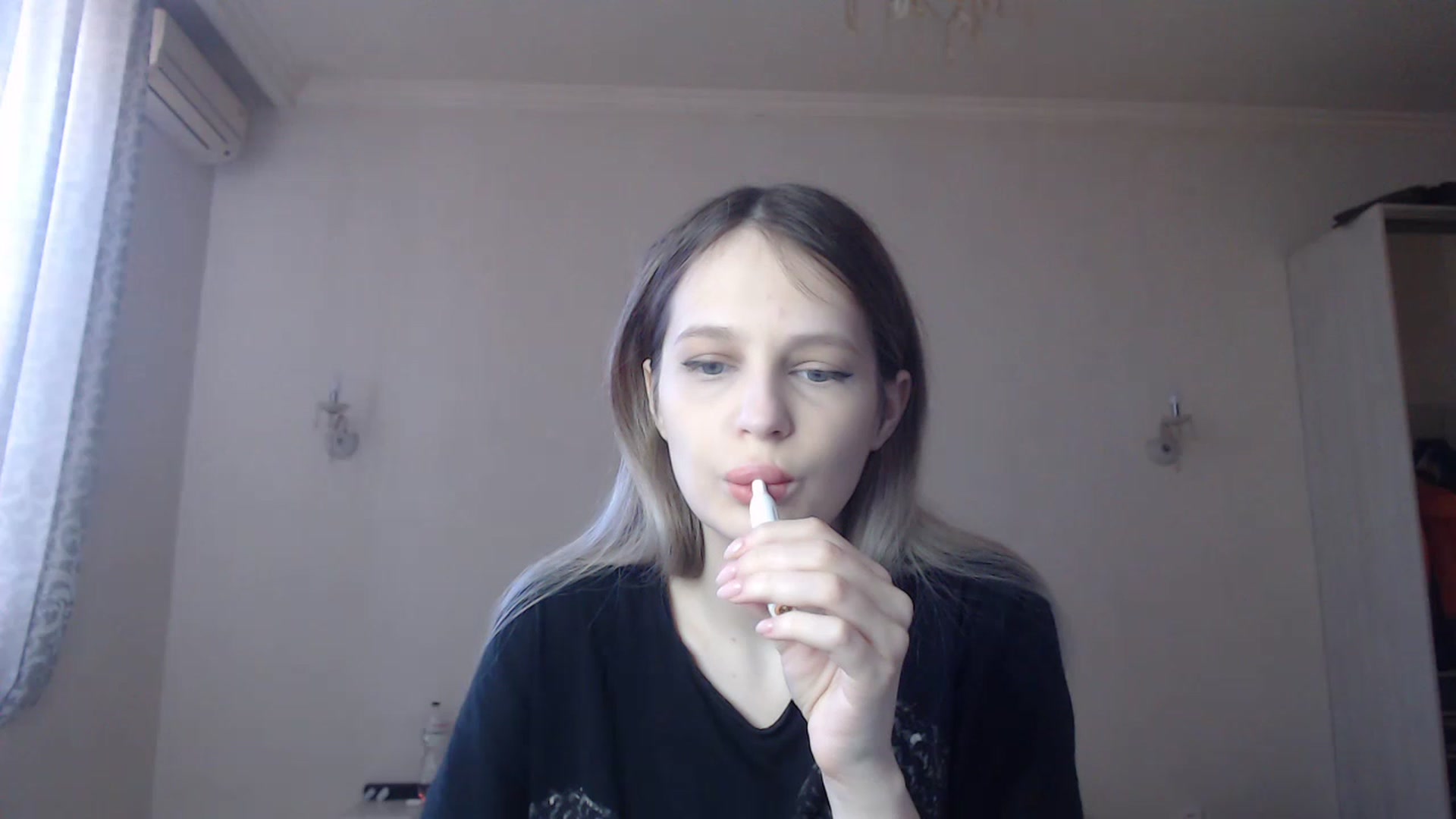 Gallery image thumbnail from Lola_vi's myfreecams stream on, 03/24/2023, 12:05 image 5 of 20