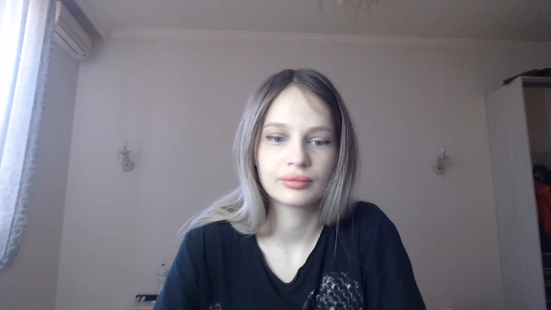 Gallery image thumbnail from Lola_vi's myfreecams stream on, 03/24/2023, 12:05 image 18 of 20