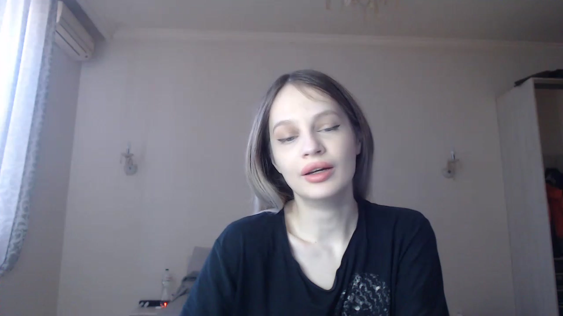 Gallery image thumbnail from Lola_vi's myfreecams stream on, 03/24/2023, 12:05 image 13 of 20