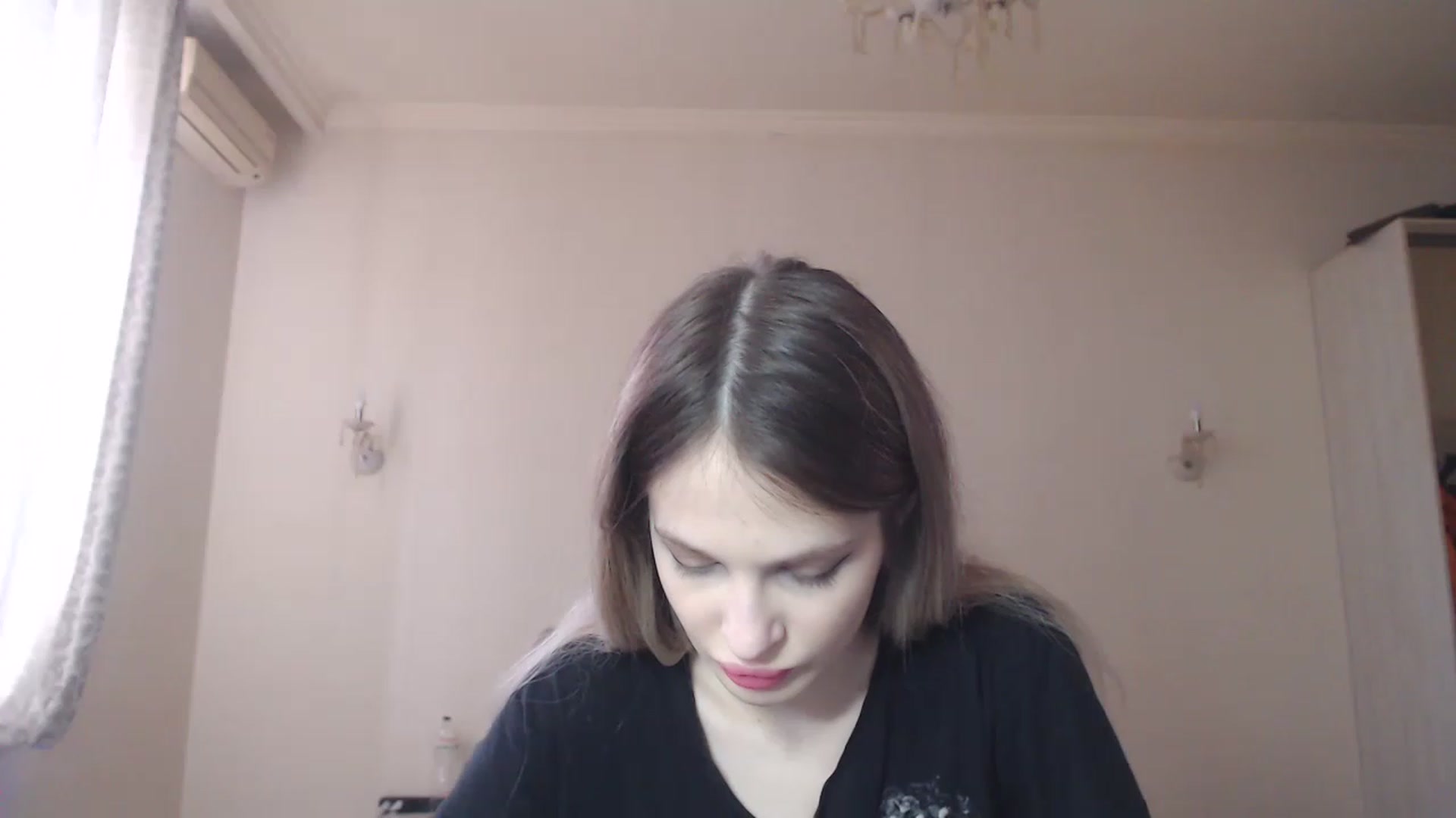 Gallery image thumbnail from Lola_vi's myfreecams stream on, 03/25/2023, 11:52 image 13 of 20
