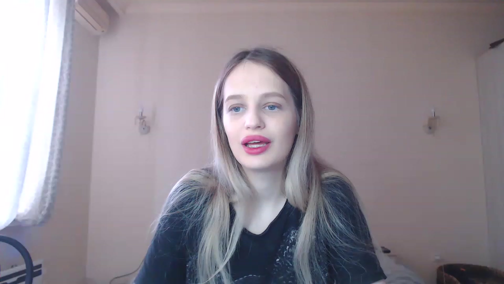 Gallery image thumbnail from Lola_vi's myfreecams stream on, 03/26/2023, 11:26 image 2 of 20