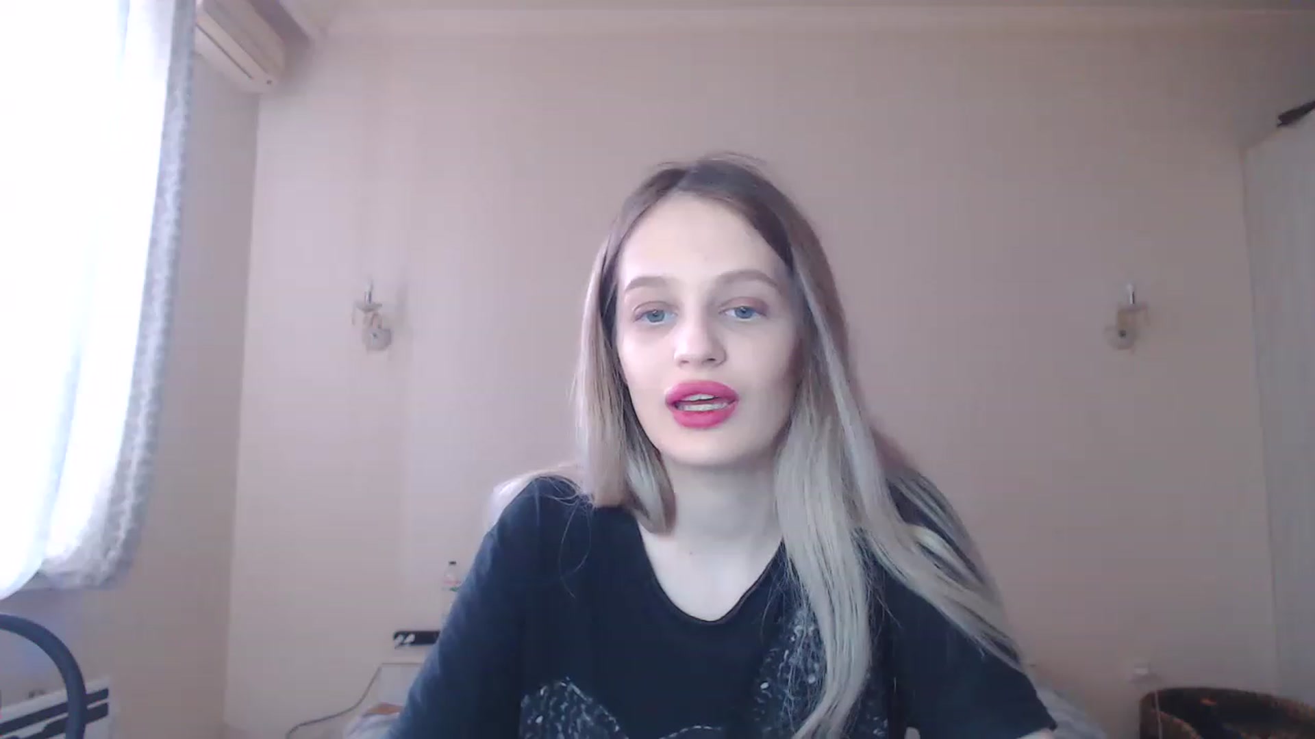 Gallery image thumbnail from Lola_vi's myfreecams stream on, 03/26/2023, 12:02 image 14 of 20