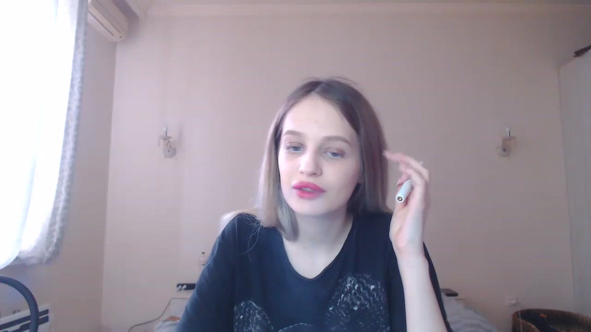 Gallery image thumbnail from Lola_vi's myfreecams stream on, 03/26/2023, 12:02 image 16 of 20