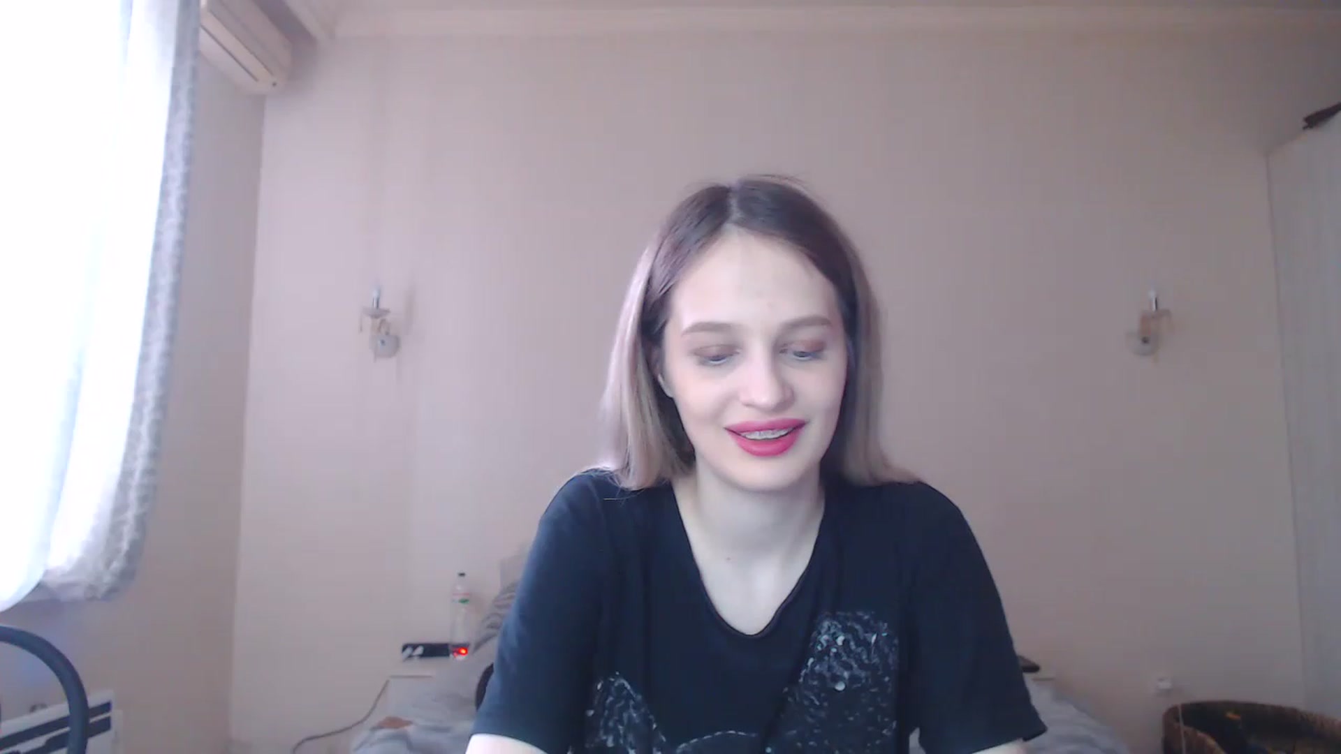 Gallery image thumbnail from Lola_vi's myfreecams stream on, 03/26/2023, 12:02 image 1 of 20