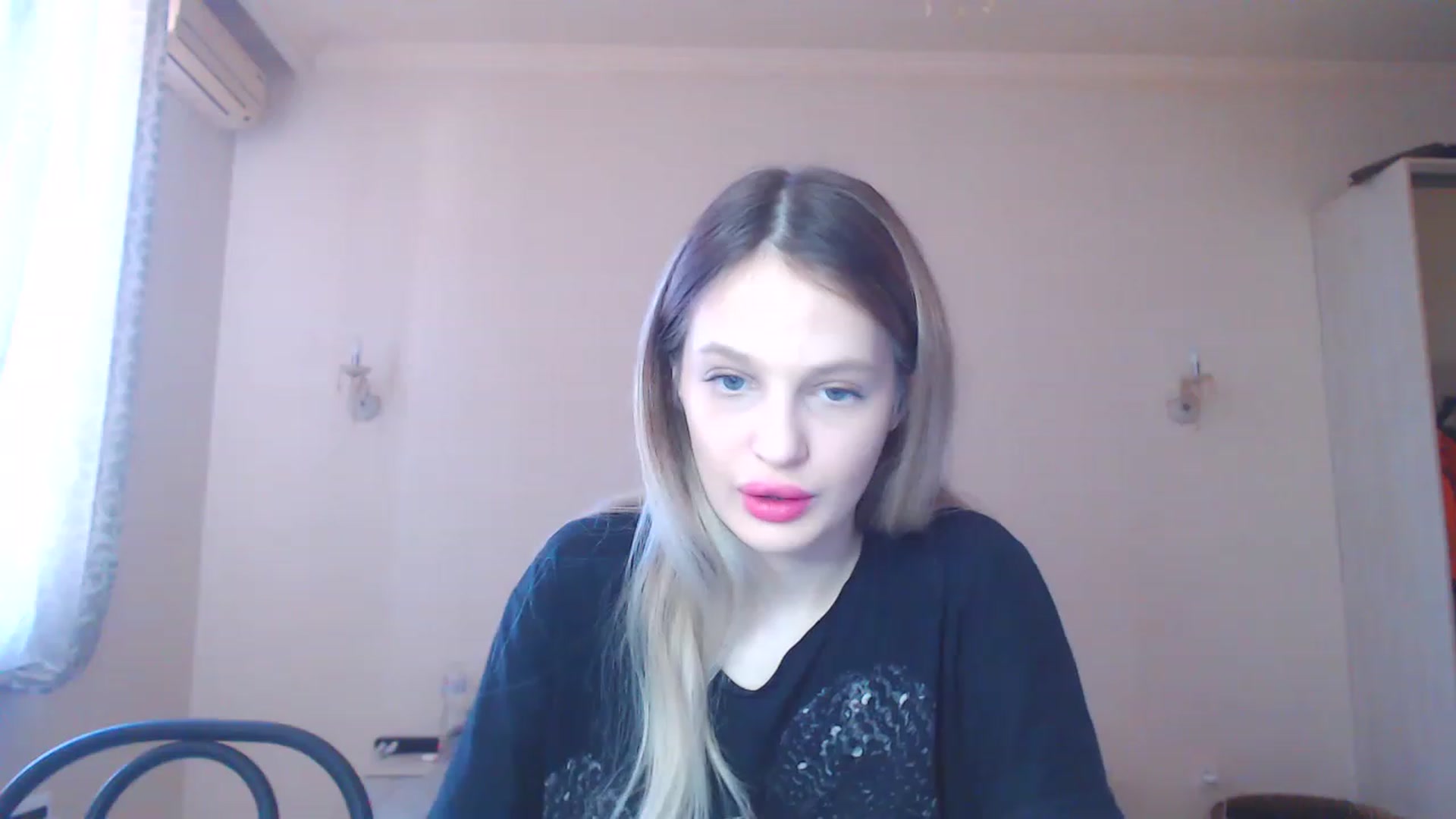 Gallery image thumbnail from Lola_vi's myfreecams stream on, 03/27/2023, 10:59 image 2 of 20