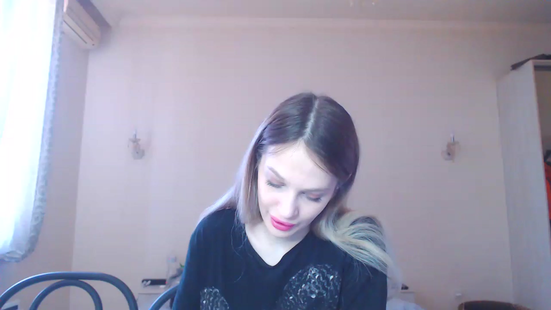 Gallery image thumbnail from Lola_vi's myfreecams stream on, 03/27/2023, 10:59 image 15 of 20