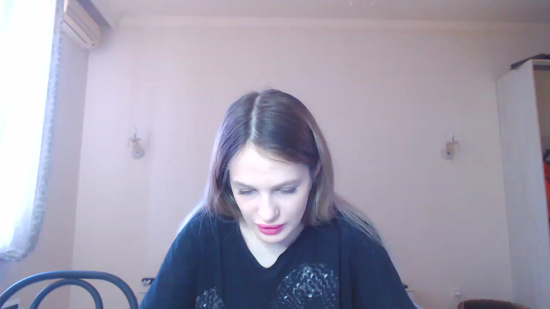Gallery image thumbnail from Lola_vi's myfreecams stream on, 03/27/2023, 10:59 image 10 of 20