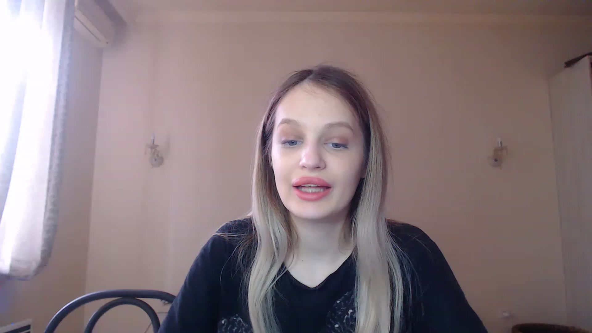 Gallery image thumbnail from Lola_vi's myfreecams stream on, 03/28/2023, 11:39 image 19 of 20