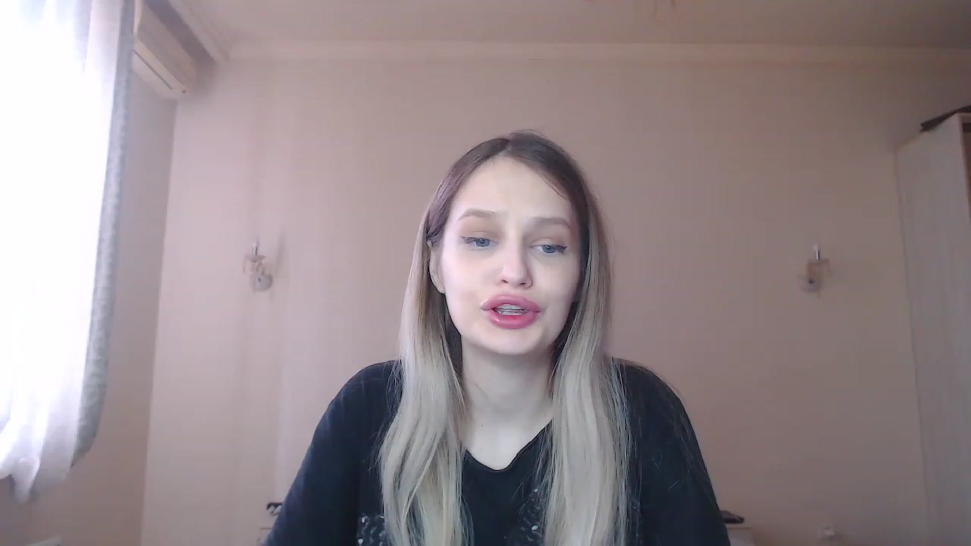 Gallery image thumbnail from Lola_vi's myfreecams stream on, 03/29/2023, 11:31 image 11 of 20