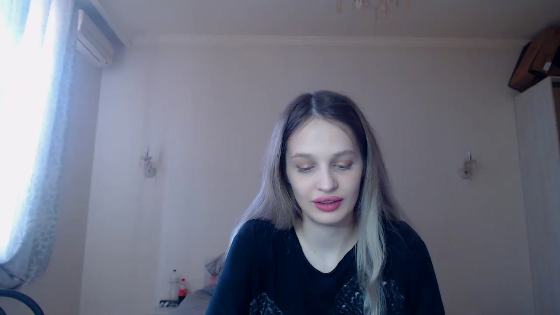 Gallery image thumbnail from Lola_vi's myfreecams stream on, 04/01/2023, 12:09 image 6 of 20