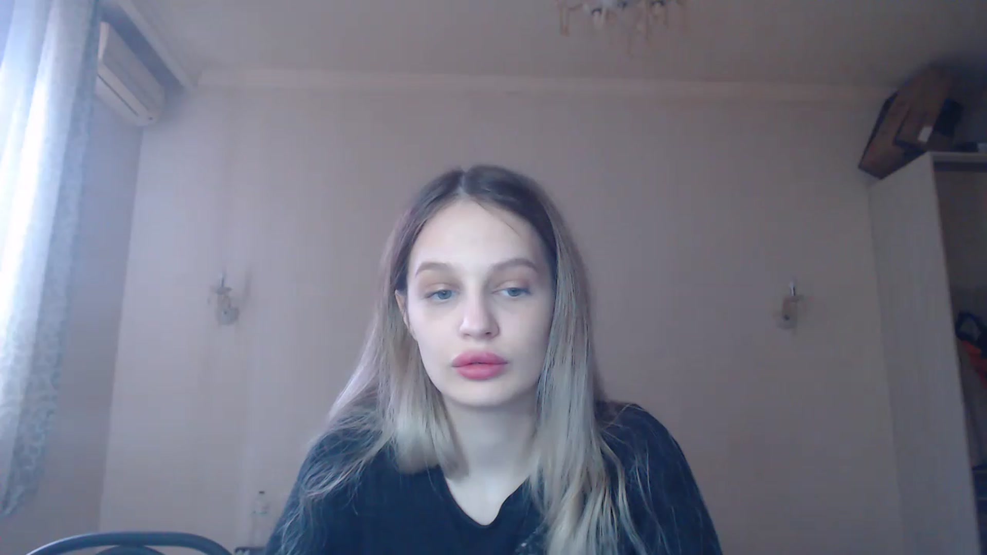 Gallery image thumbnail from Lola_vi's myfreecams stream on, 04/02/2023, 10:35 image 13 of 20