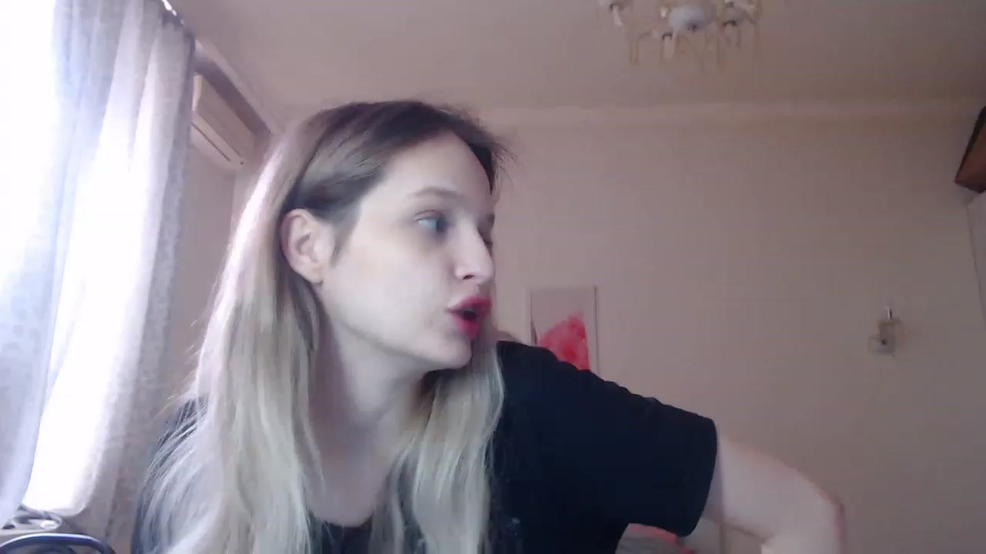 Gallery image thumbnail from Lola_vi's myfreecams stream on, 04/03/2023, 11:13 image 11 of 20