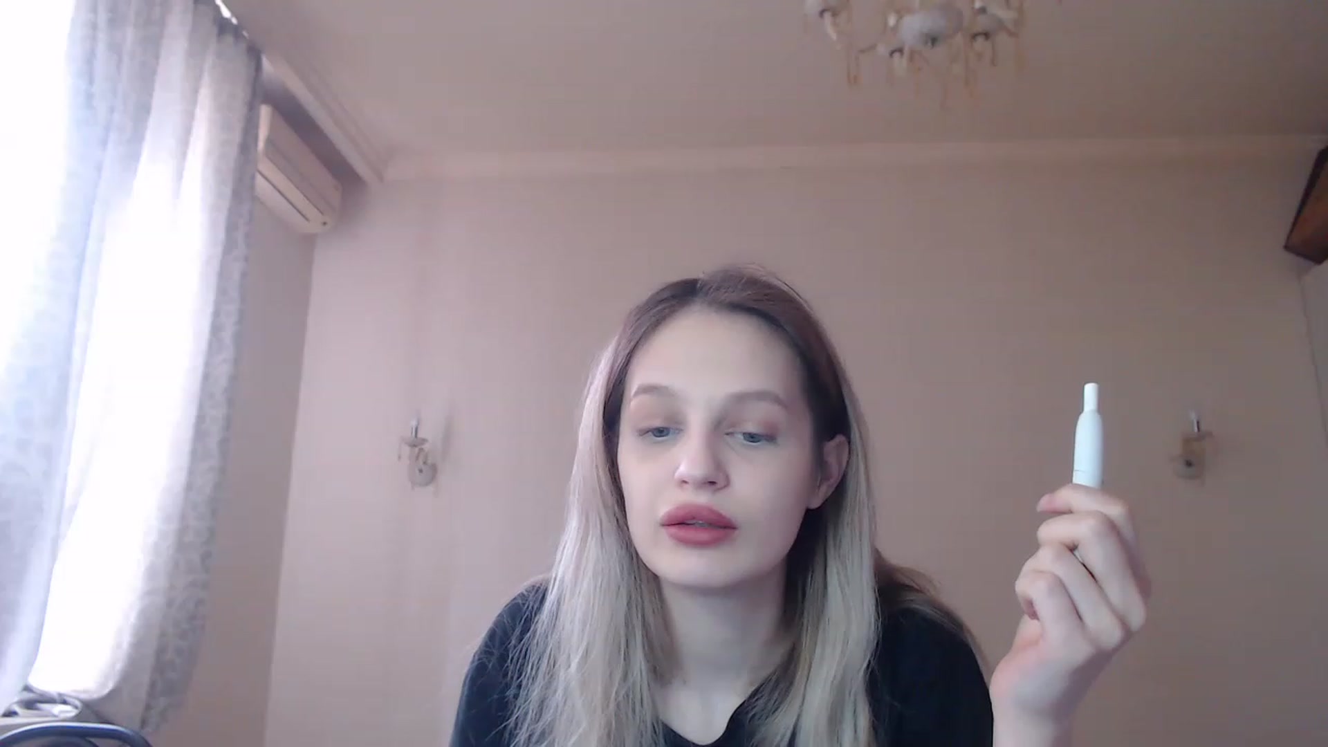 Gallery image thumbnail from Lola_vi's myfreecams stream on, 04/03/2023, 11:13 image 17 of 20
