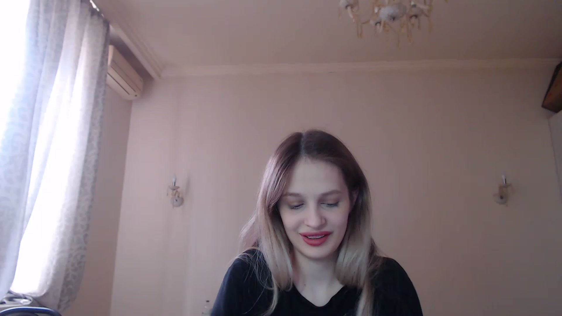 Gallery image thumbnail from Lola_vi's myfreecams stream on, 04/03/2023, 12:00 image 6 of 20